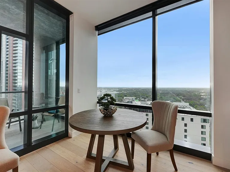 70 Rainey St #1807 — Photo 5