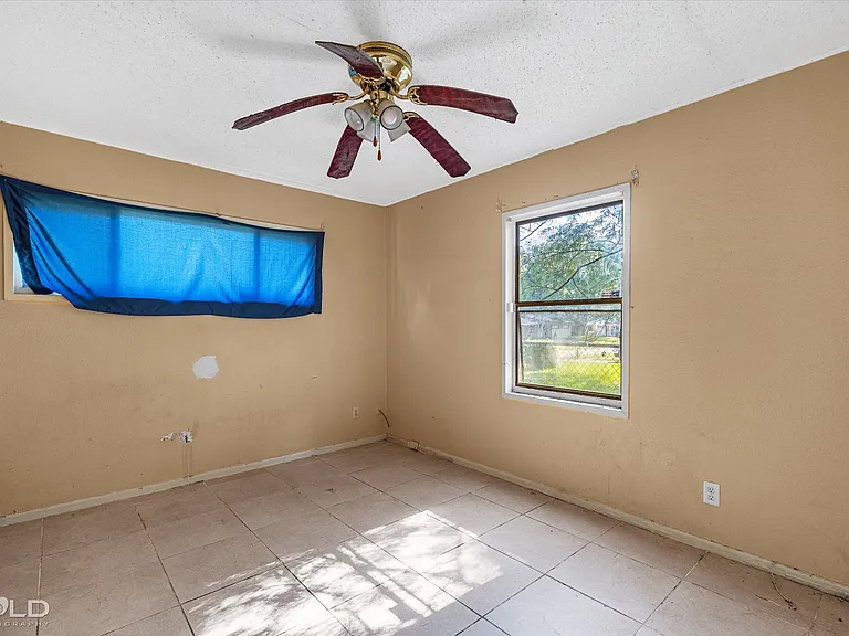 3051 Amherst St — Photo 15