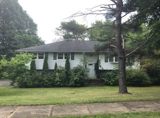 19 Rockaway Pl, Parsippany, NJ 07054
