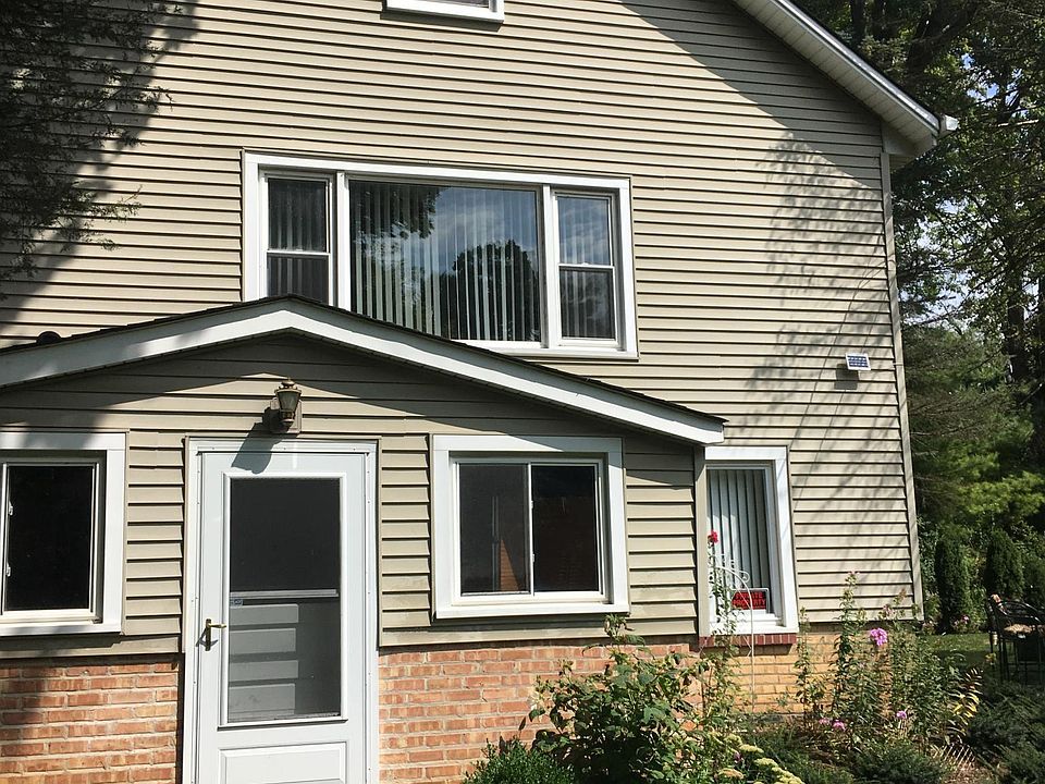 2ND FLOOR picture window