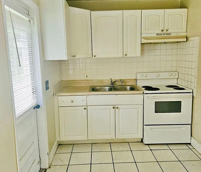 1404 College Park Ct #A — Photo 6