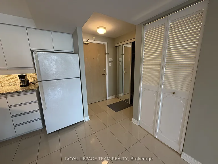 550 Cambridge St S #102 — Photo 9