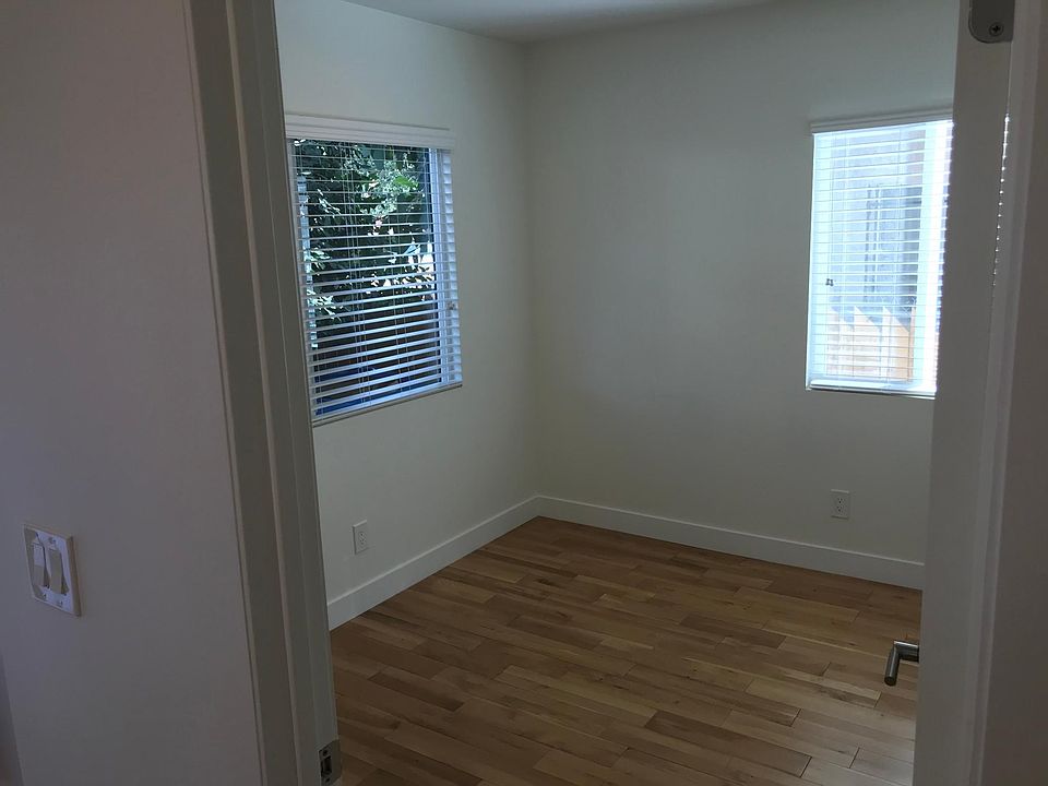 1st image of 2516 Bellevue Ave