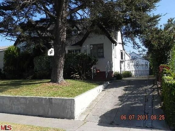 3rd image of 4431 W 62nd St