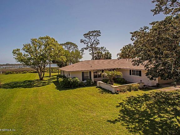 3rd image of 984 Alcala Dr