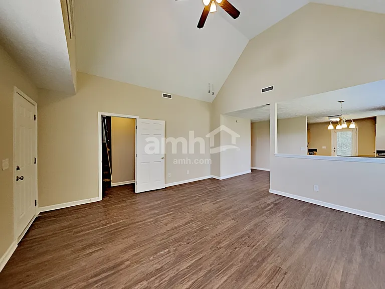 4014 Snowbird Dr — Photo 3