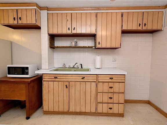 4th image of 86 Albert Ave