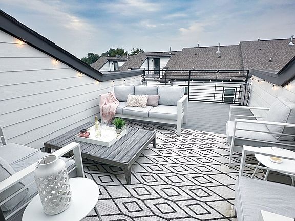 Rooftop Sky Terrace
