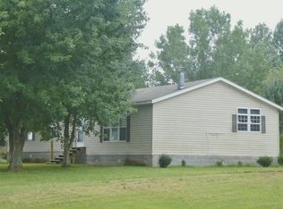 10098 Old Madisonville Rd, Hopkinsville, KY 42240