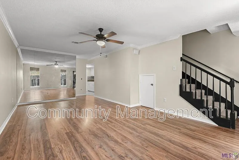 2 bed, 1.5 bath, 1260 sqft, $1,395 — Photo 3
