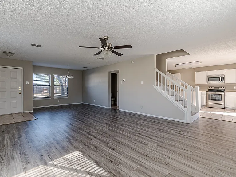 8211 Misty Cedar Dr — Photo 4