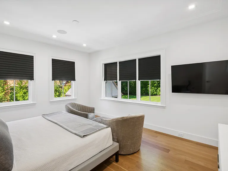 27 Grand St — Photo 18