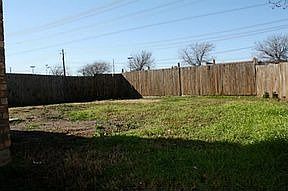 2nd image of 2923 Naples Dr
