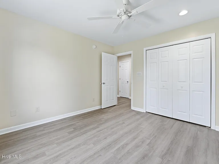 101 Johns Way — Photo 13