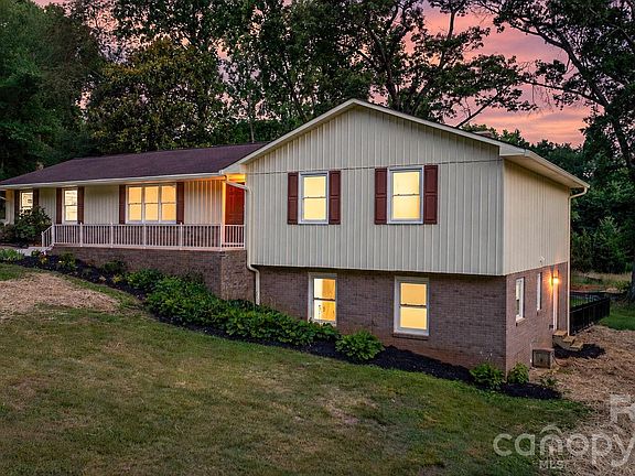2nd image of 602 Sharon Dr