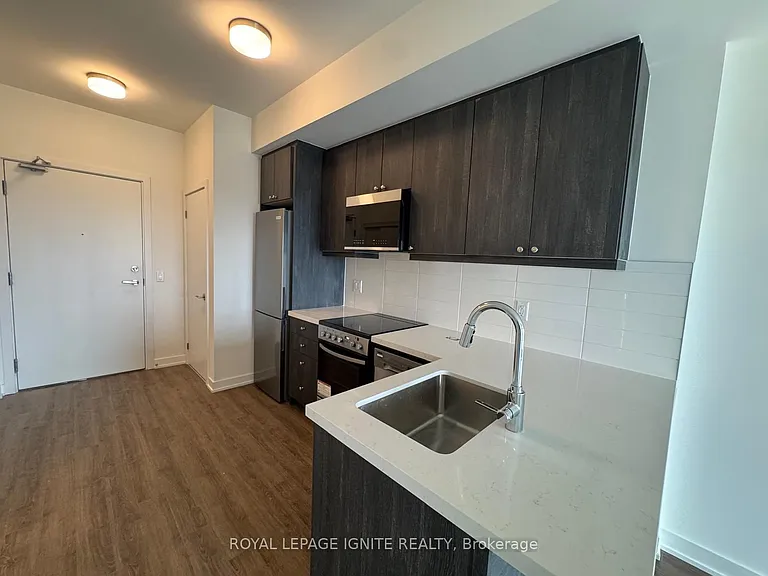 51 Clarington Blvd #905 — Photo 9