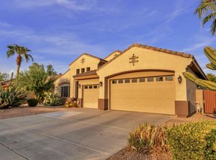 2731 S Honeysuckle Ln, Gilbert, AZ 85295