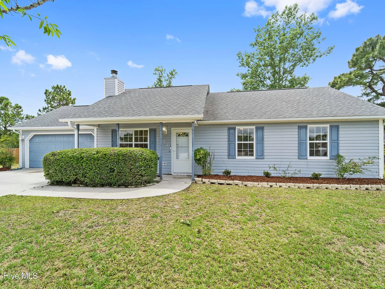 3 bed, 2.0 bath, 1150 sqft, $1,695 — Photo 1