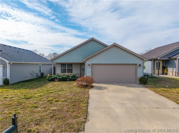 8011 Lucas Lane, Charlestown, IN 47111