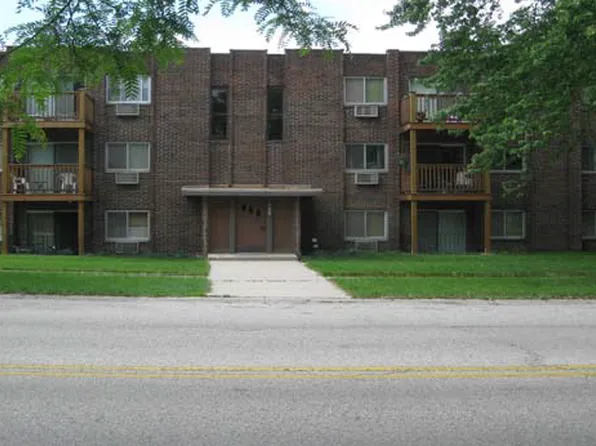 729 Strom Dr APT 3C, Dundee, IL 60118