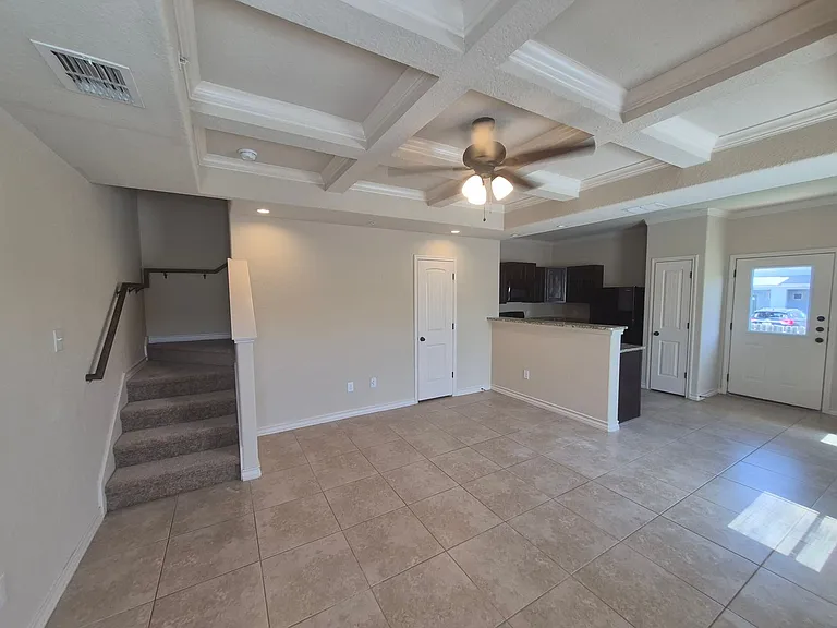 6618 Arancione Ave #101 — Photo 4