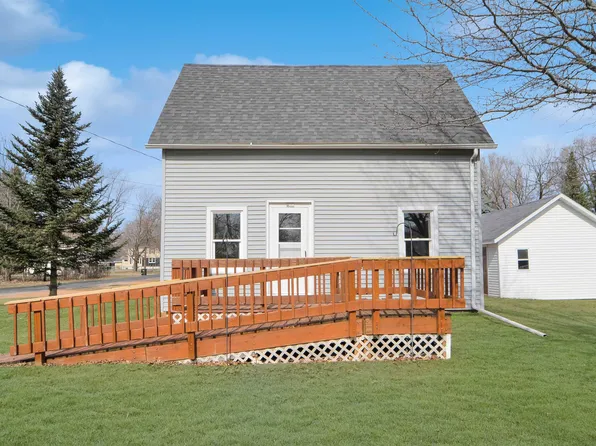 605 Cleveland Ave, Wild Rose, WI 54984