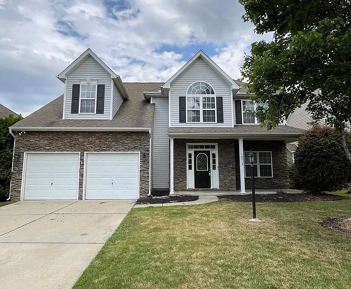 15315 Edgewater Forest Ln — Photo 1