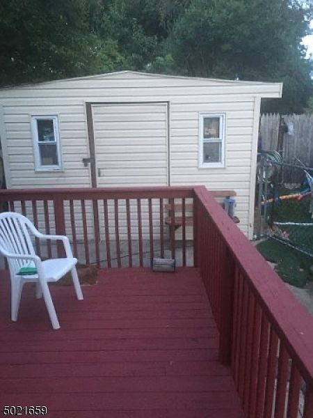 2nd image of 92 E Main St