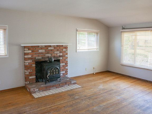 New flooring not shown/old photo