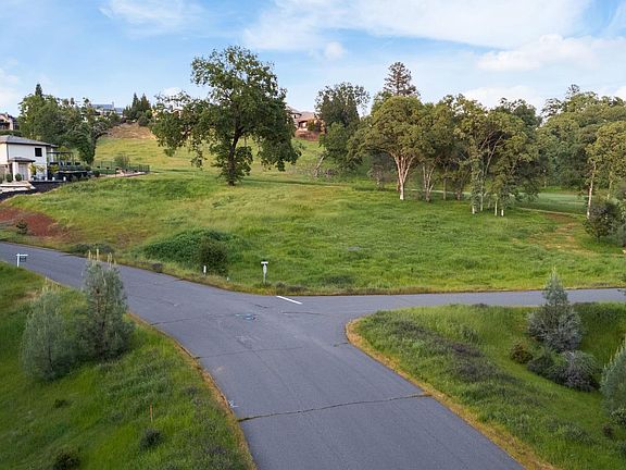 5th image of 23725 Hogan Rd