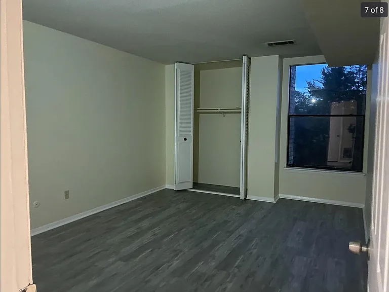 52 Shrewsbury Green Dr — Photo 9