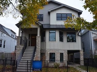 2210 W Berwyn Ave, Chicago, IL 60625