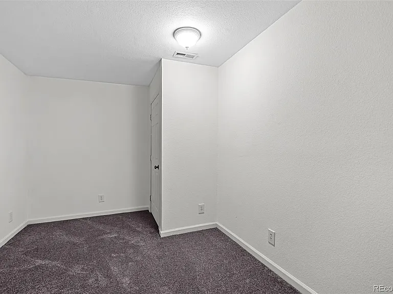 5160 Ashbrook Cir — Photo 20