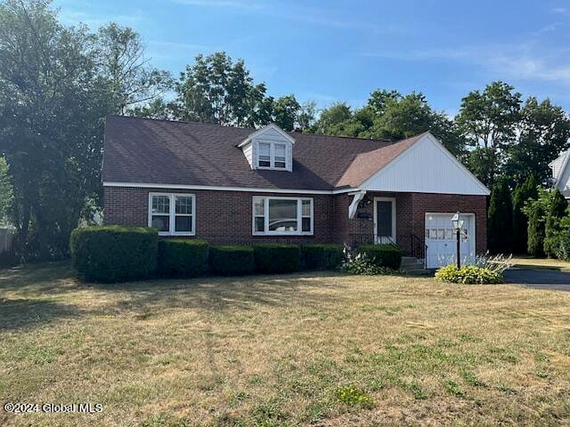 2nd image of 2729 Van Dyke Avenue