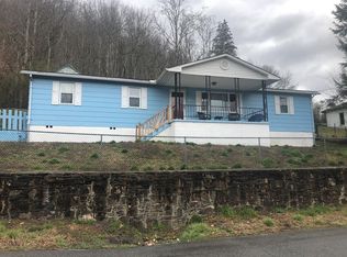 507 Frantz Ave, Mullens, WV 25882