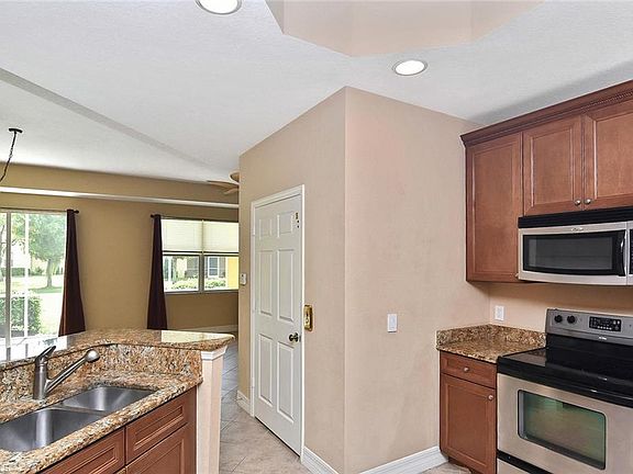 3rd image of 9837 Catena Way APT 103