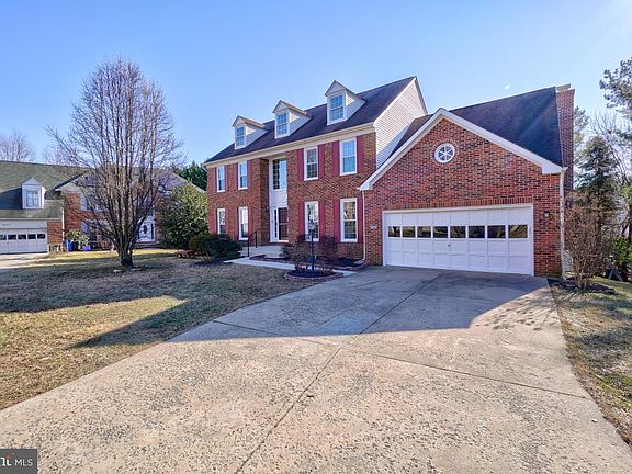 2nd image of 7475 Rosewood Manor Ln