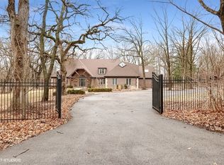 3 Fernwood Dr, Barrington, IL