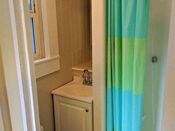 5th image of 438 Market St #3