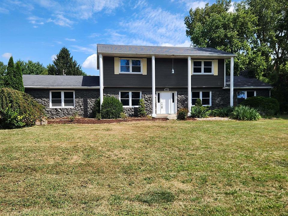1st image of 778 Breezy Woods Dr