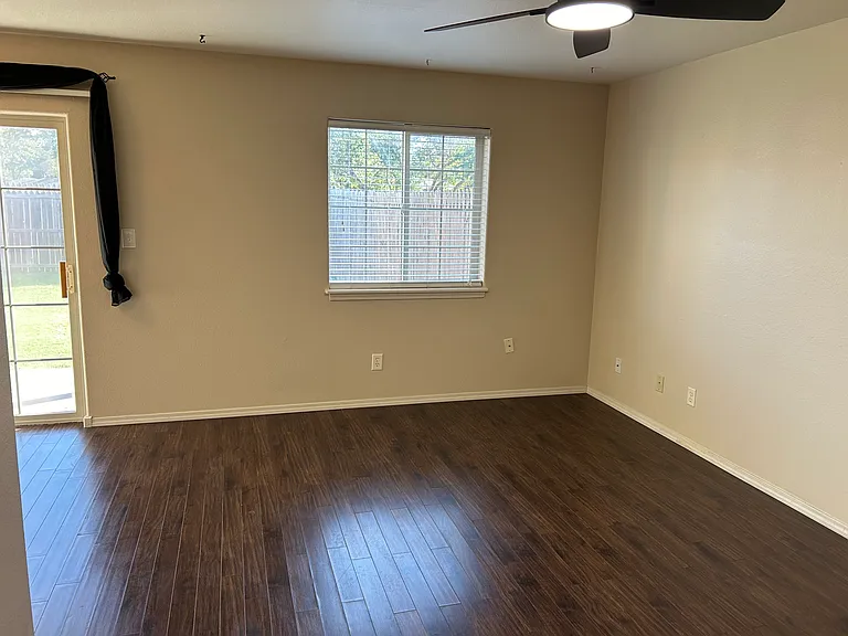 2700 Kimberlea Dr — Photo 6