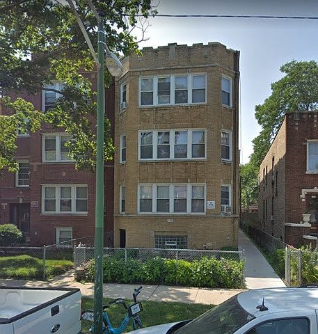 1st image of 1755 W Albion Ave APT 1D