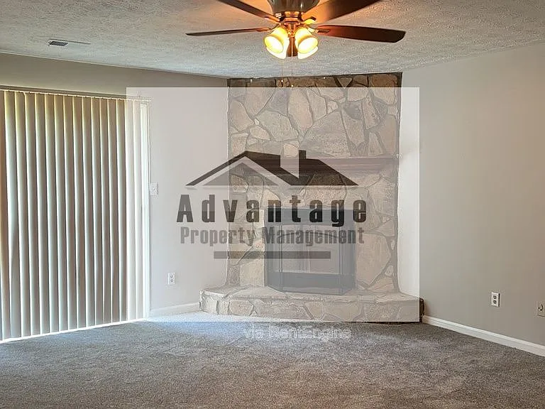 980 Ohara Dr — Photo 5