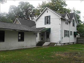 3rd image of 820 Bower St