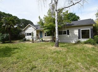 21 N Keene Way Dr, Medford, OR
