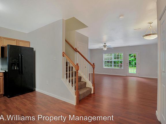 2nd image of 4046 Anita Ave