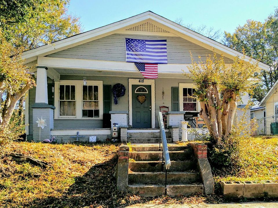 2nd image of 418 N Spring St