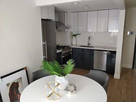 3rd image of 27-05 41st Ave #2