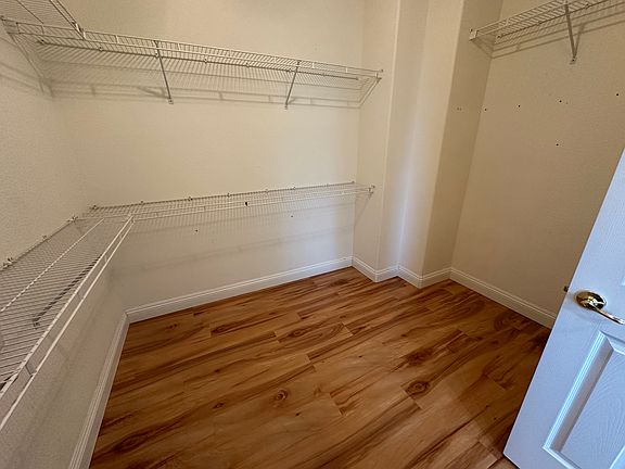 4th image of 241 Orrington Cir