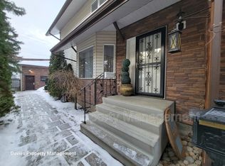 10306 142nd St NW #B, Edmonton, AB